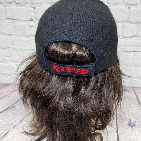 Vintage Nike Team Hat Wool Cap Detroit Red Wings Black Embroidered NHL Hockey - Picture 3 of 11